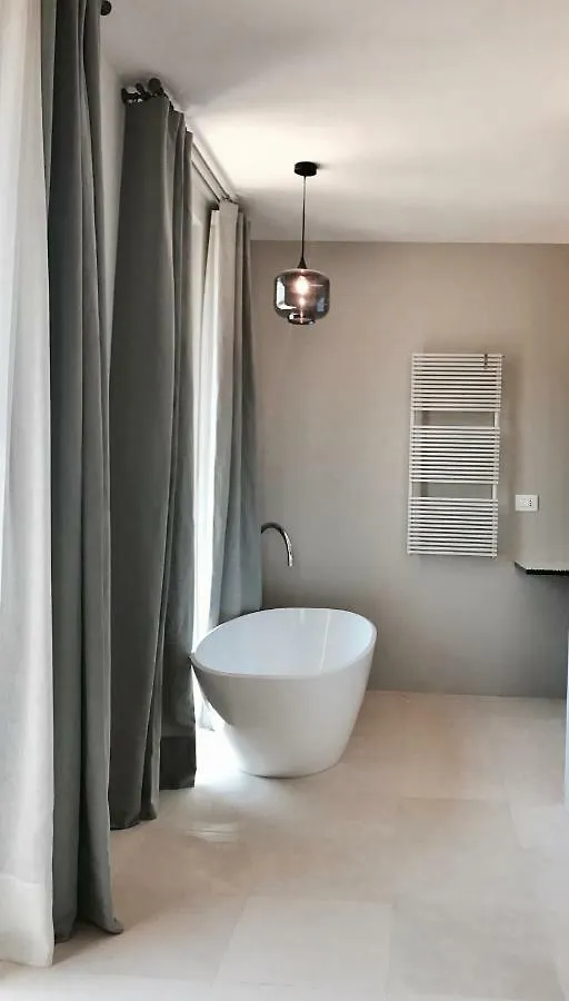 Battimandorlo Hotel Noto