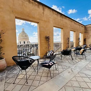 Della Gioventu - Il Castello Albergue