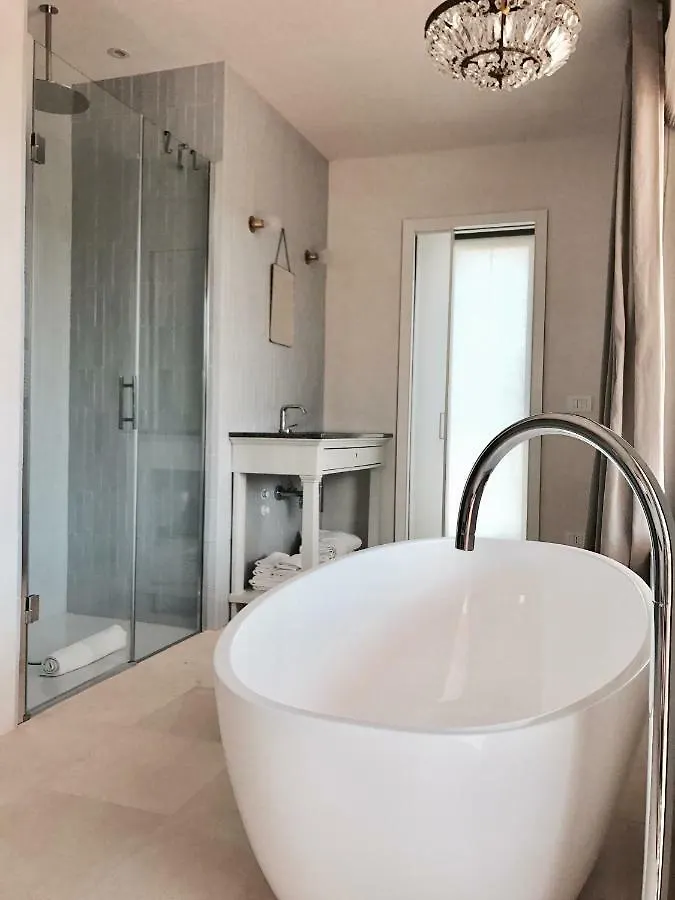 Battimandorlo Hotel Noto